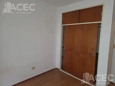 Departamento en Alquiler en República De La Sexta, $ 400.000