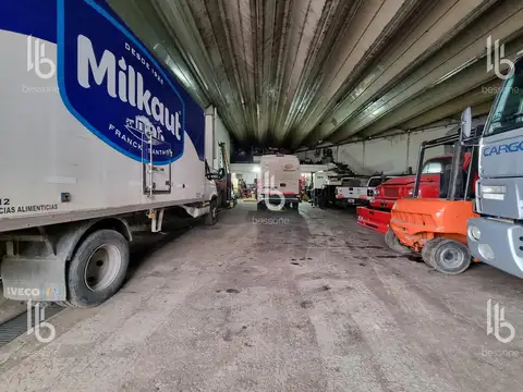 ESQUINA CON GALPON VERTIZ Y EDISON