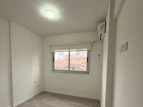 Departamento en Alquiler en Banfield, $ 600.000