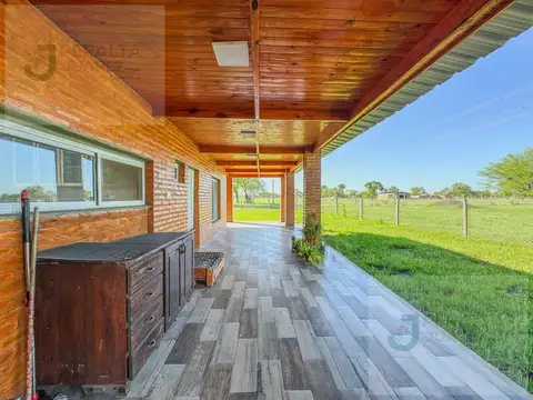 Casa 3 ambientes con 2 baños