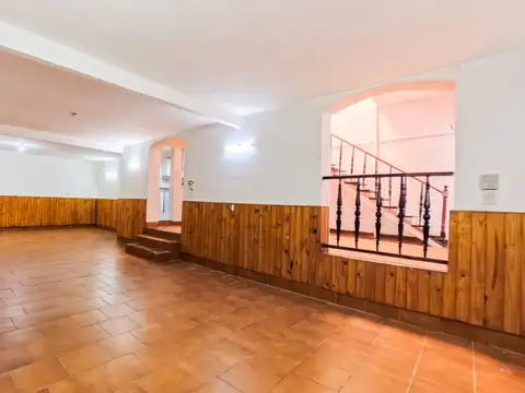 Depto Tipo Casa en Venta de 4 dormitorios
