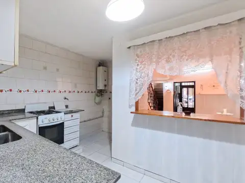 Departamento Tipo Casa en Venta en Balvanera. Apto Crédito. Apto Profesional.