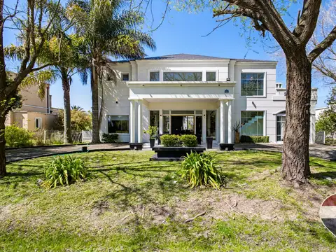 Casa a la venta Haras del Sur piscina climatiza