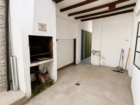 CASA EN VENTA 7 DORM PASEO GÜEMES CENTRO
