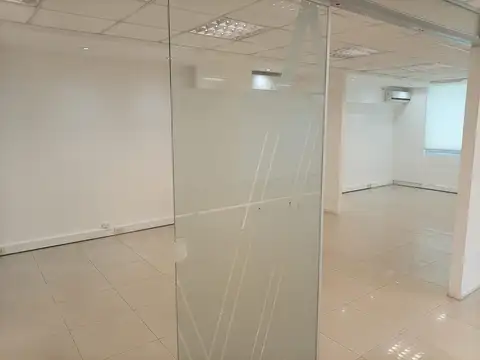 Oficina en Alquiler en Zona Centro, $ 1.400.000