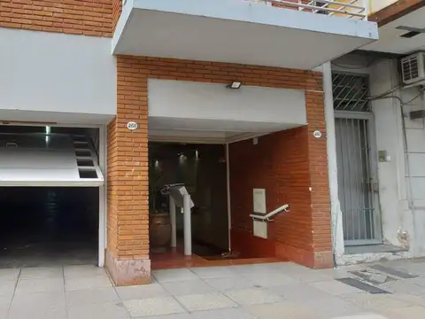 Cochera cubierta, Villa Urquiza