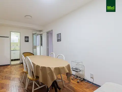 excelente 2 ambientes  lateral  en piso alto