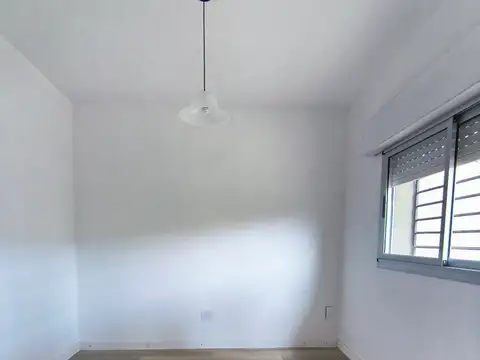 Casa en Alquiler con 1 cochera