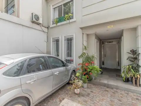 Depto Tipo Casa 3 ambientes con 2 baños