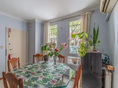 Depto Tipo Casa en Venta con 1 cocheras