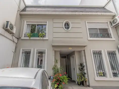 PH 3 Ambientes Venta Villa Urquiza Con entrada Independiente Cochera y Patio APTO CREDITO