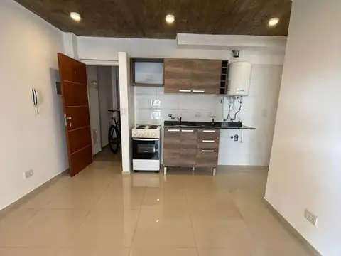 ALQUILER UN DORMITORIO BALCÓN