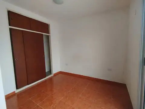 La Rioja 400, Piso 1