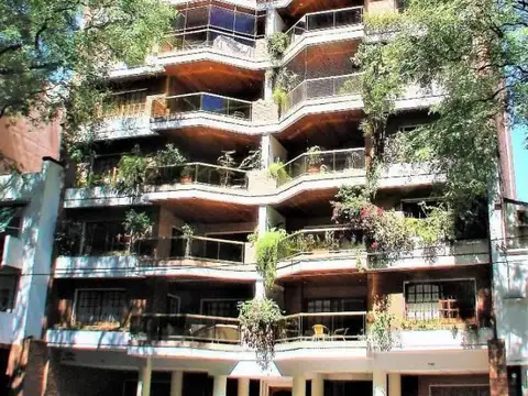 Semipiso 5 Amb c/Balcon, Dos Cocheras, Baulera y Dependencia