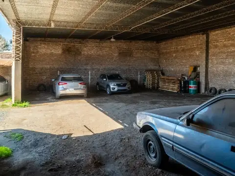 Venta Galpon con Casa