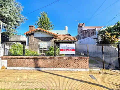 Chalet en Venta en Villa Sarmiento