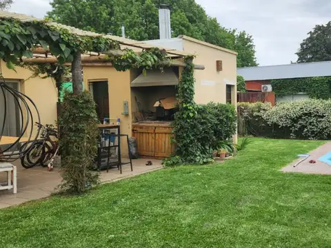 Casa en Venta en Pablo Nogues, USD 220.000