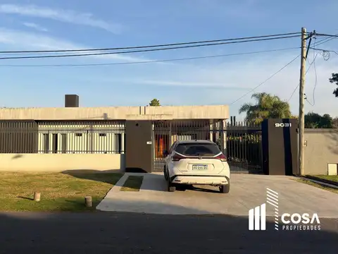 Venta Casa 3 dormitorios con jardín parquizado a estrenar