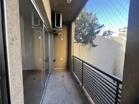 Depto Tipo Casa 2 ambientes con 1 baño