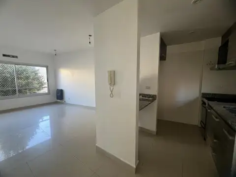 Depto Tipo Casa en Alquiler de 1 dormitorio