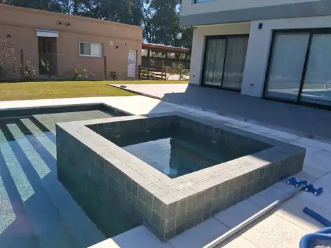 Casa en Alquiler en Haras Del Sol, USD 4.500