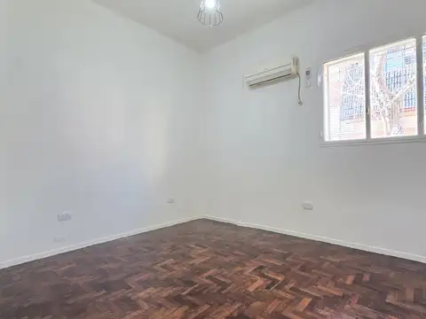 Depto Tipo Casa en Venta de 2 ambientes