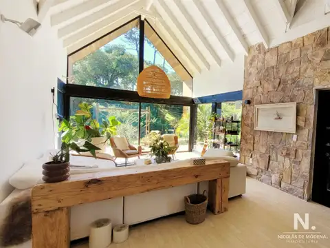 Casa 4 ambientes con 3 baños