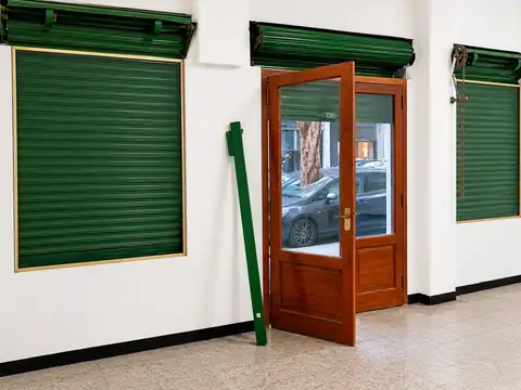 Local y depto 2 amb.77m2 Depto para reciclar