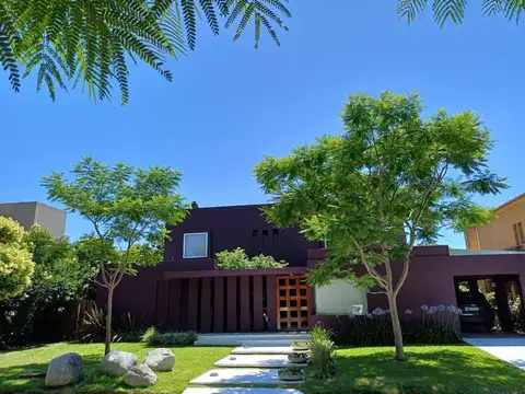 Casa en Venta en Laguna Del Sol, USD 790.000