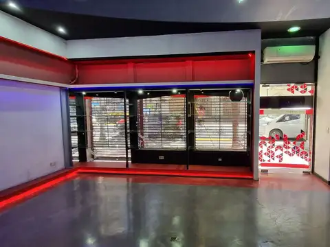 Local en Alquiler en San Nicolás, USD 2.400