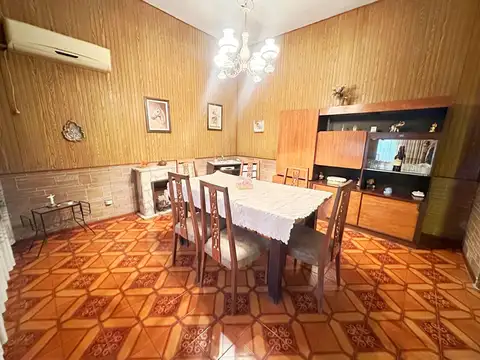 Depto Tipo Casa en Venta 56 años