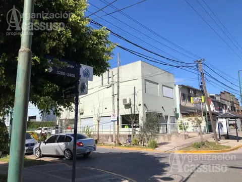 Local  en Alquiler- Calle Esnaola sobre Ingreso al B° Cerrado Los Aromos