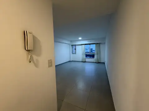 Excelente 2 ambientes en alquiler Ituzaingó Norte