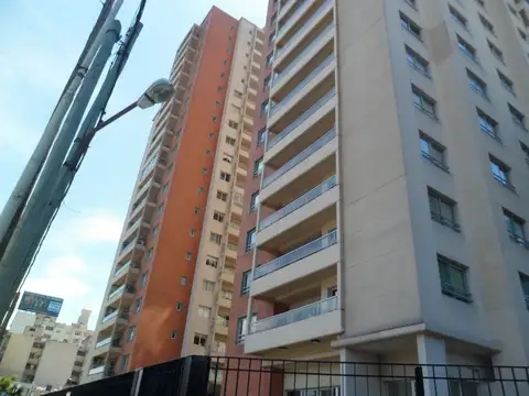 RAMOS MEJIA CENTRO-DEPTO. 3 AMB 1/2 - TORRE FLORENCIA- LUJOSO- AMENITIES + COCHERA PROPIA