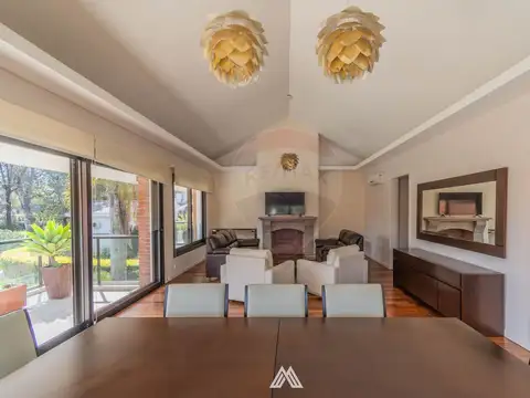 Avenida Rivera 6400