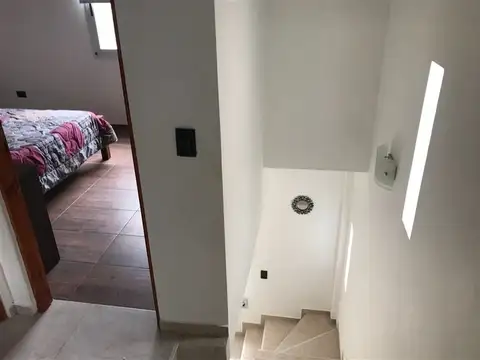 Depto Tipo Casa en Alquiler de 3 ambientes
