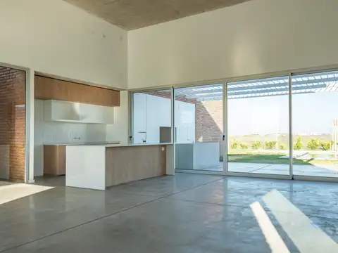 Alquiler casa 3 dormitorios pileta la finca funes