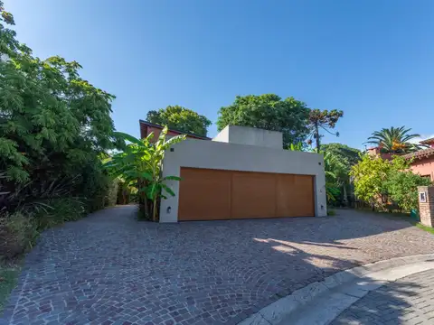 Casa en venta en barrio Los Miradores I