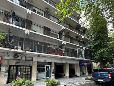 EN VENTA SAN MARTIN 2 AMB  CON PATIO PEQUEÑO.
