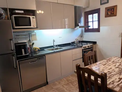 Duplex 3 ambientes en excelente estado y excelente ubicacion