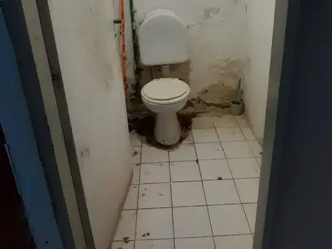 LOCAL SOBRE GADDINI