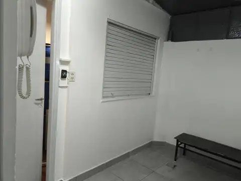 Olaya 1000 Caballito Local/Oficina U$175.000