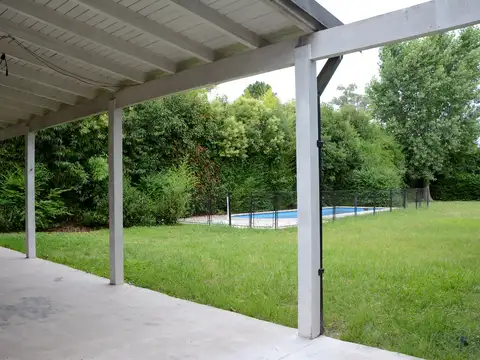 Casa 4 ambientes con 3 baños