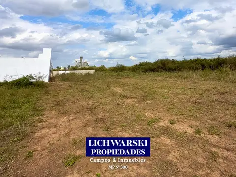 Terreno en Venta 20  mts Fondo