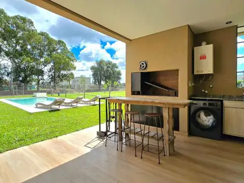 VENTA CASA 4 AMBIENTES PILETA PILAR DEL ESTE
