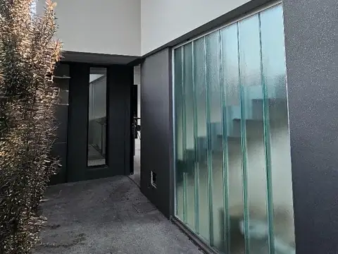 Depto Tipo Casa en Venta de 3 ambientes