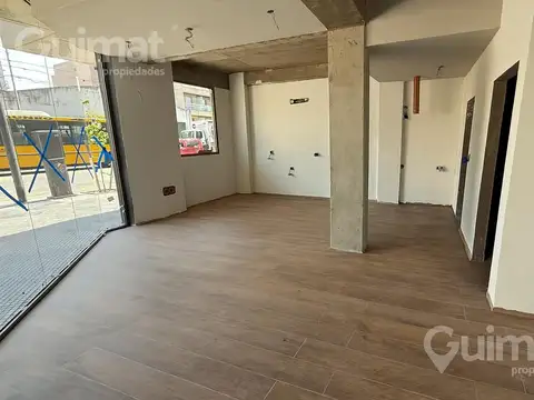 Local en Venta en Coghlan, USD 250.000