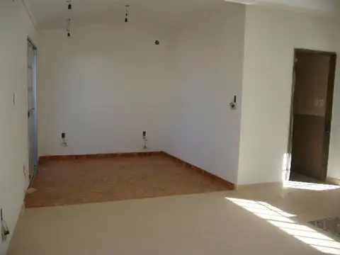 Depto Tipo Casa en Alquiler en Barrio Naón, $ 990.000