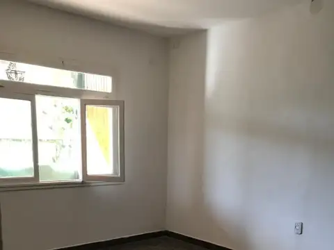 Depto Tipo Casa en Venta 60 años