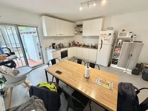 Casa en Alquiler con 1 cochera